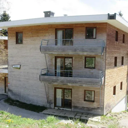 Appartement Chamrousse, 2 pièces, 4 personnes - FR-1-340-252 *